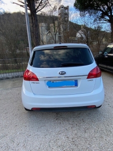 KIA VENGA 1.5 TD ANNO 2015 DA NEOPATENTATI 